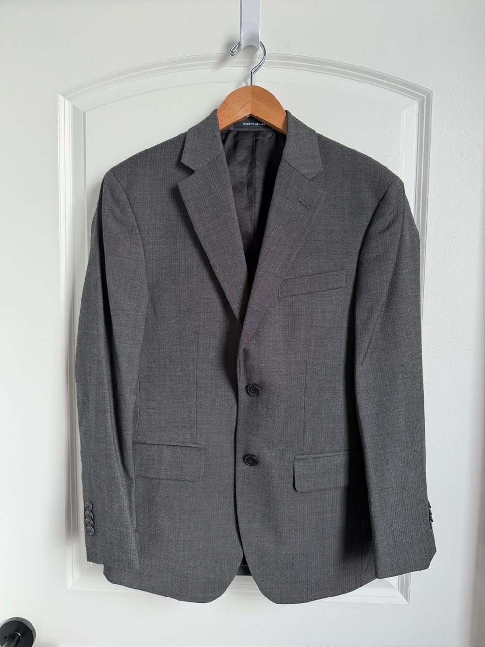 Kenneth Cole Awearness Men's Dark Gray Modern Fit Suit